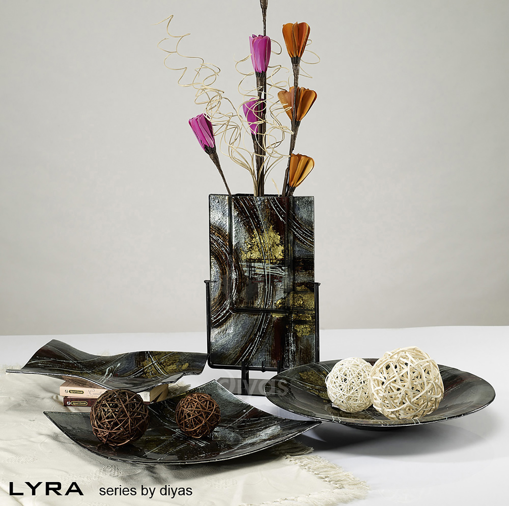 Lyra Glitter Art Glassware Diyas Home Platters